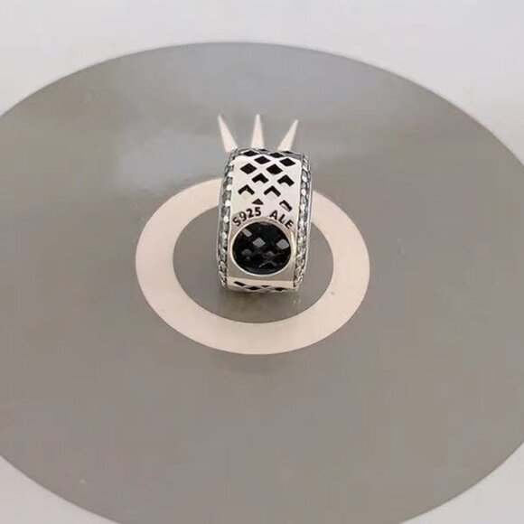 Pandora Napa Valley Charm S925 sterling silver - Picture 2 of 3